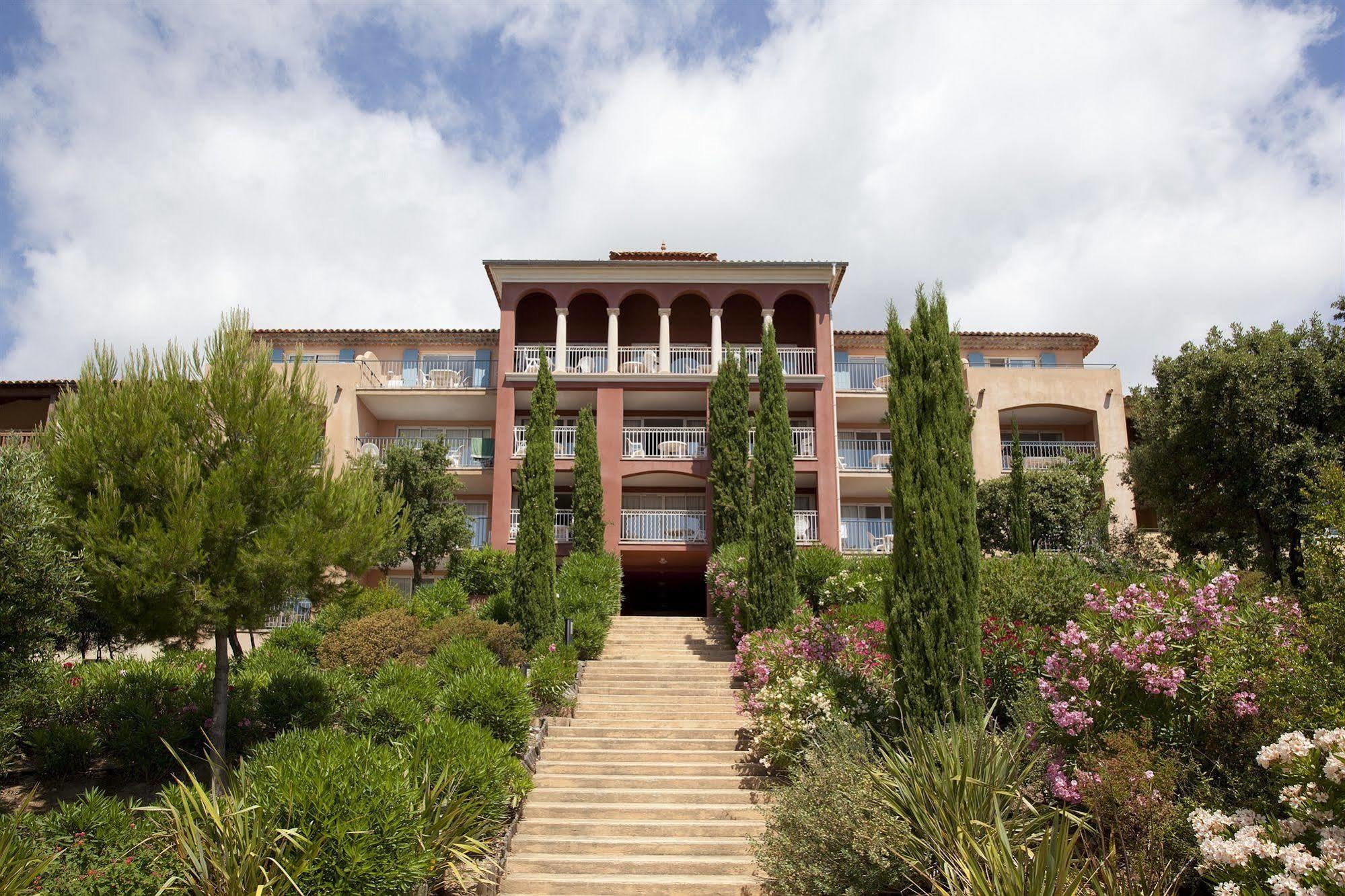 P&V Residence Le Hameau Des Issambrr 圣马克西姆 外观 照片