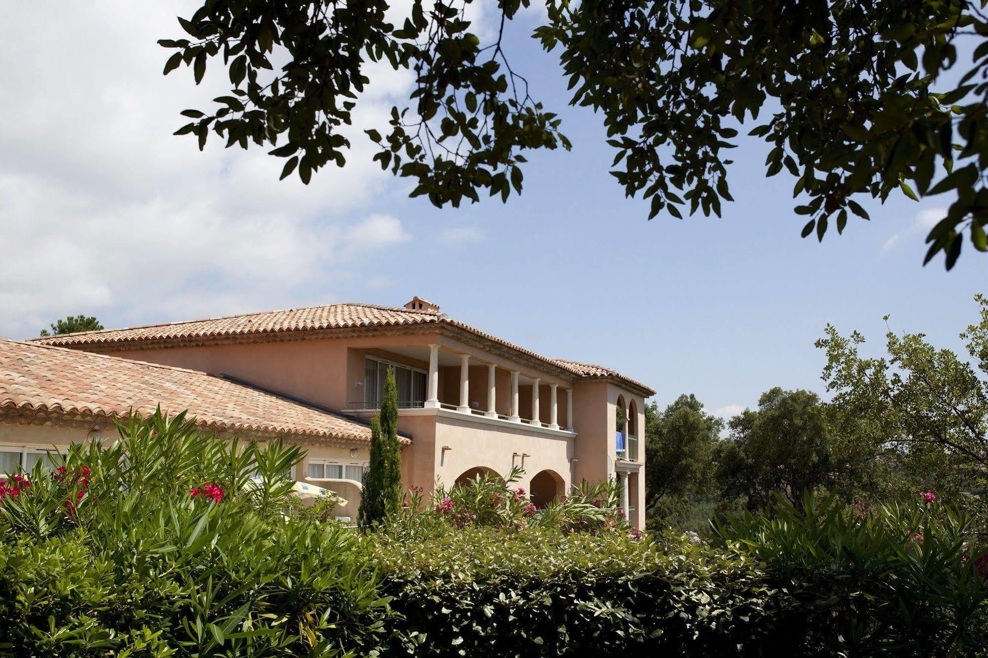 P&V Residence Le Hameau Des Issambrr 圣马克西姆 外观 照片