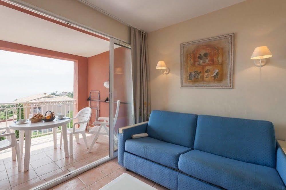 P&V Residence Le Hameau Des Issambrr 圣马克西姆 外观 照片
